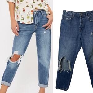 Topshop Moto Hayden busted knee boyfriend jeans Size 28